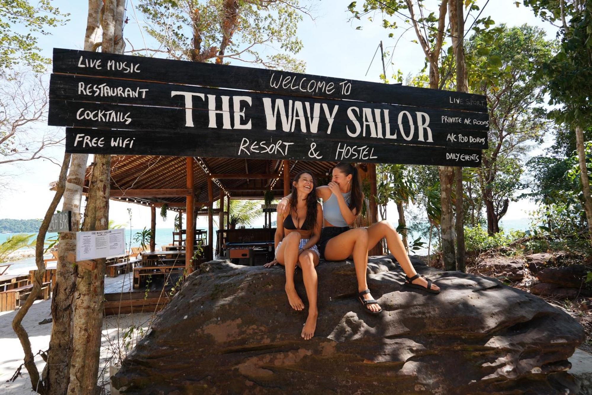 The Wavy Sailor Hotel Kaoh Touch Kültér fotó